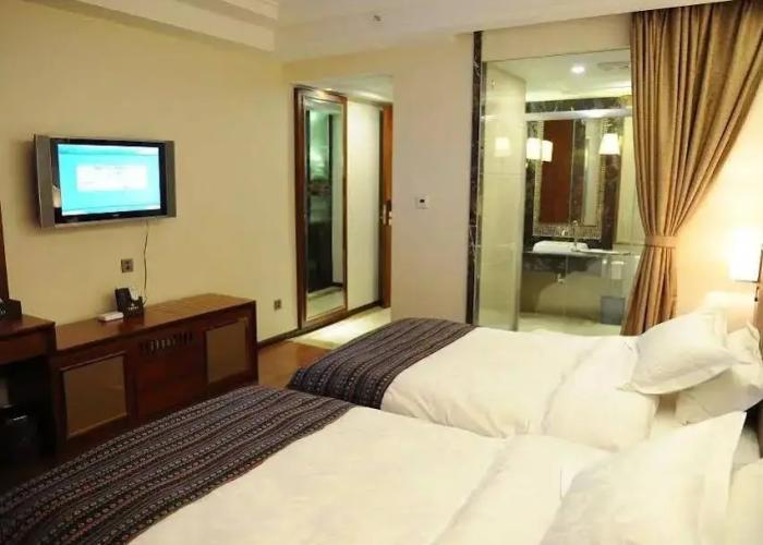 Salong Hotel