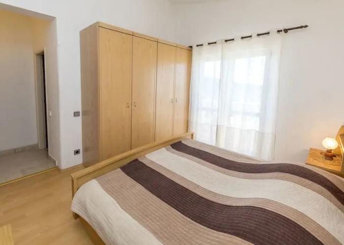 Apartment and Rooms Radojka