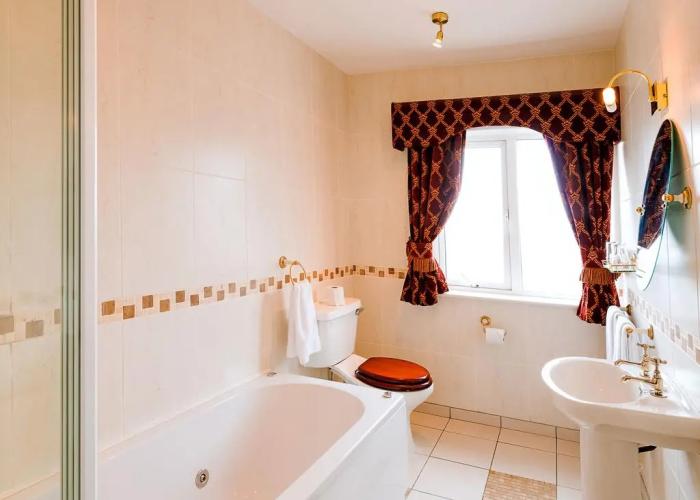 Bellbridge House Hotel