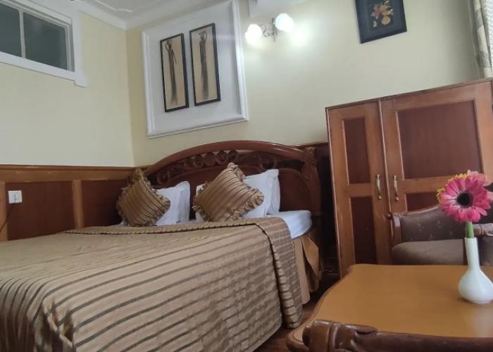 The New Castle Hotel