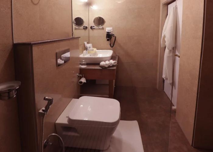 Denzong Shagrila Lords Inn- Hotel & Spa