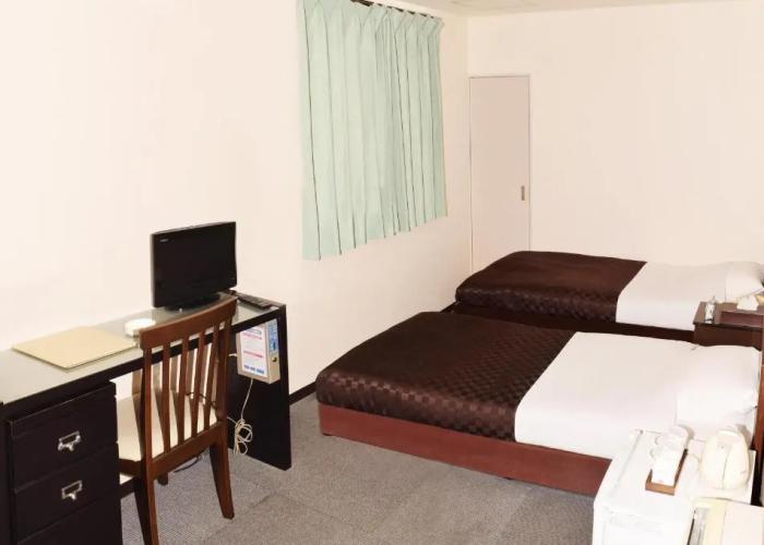Sakura Hotel Oami