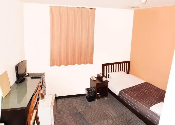 Sakura Hotel Oami