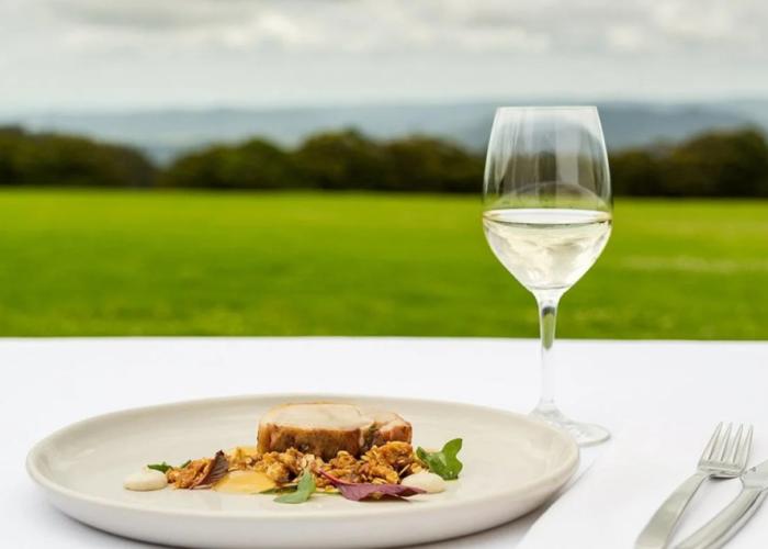 Spicers Peak Lodge