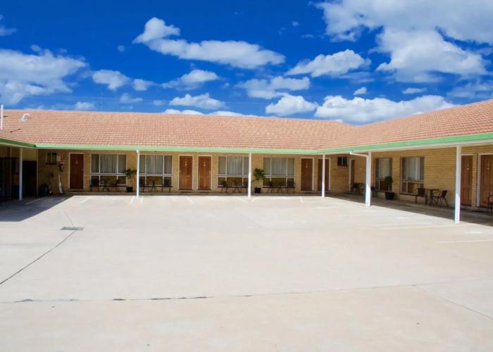Buckaroo Motor Inn
