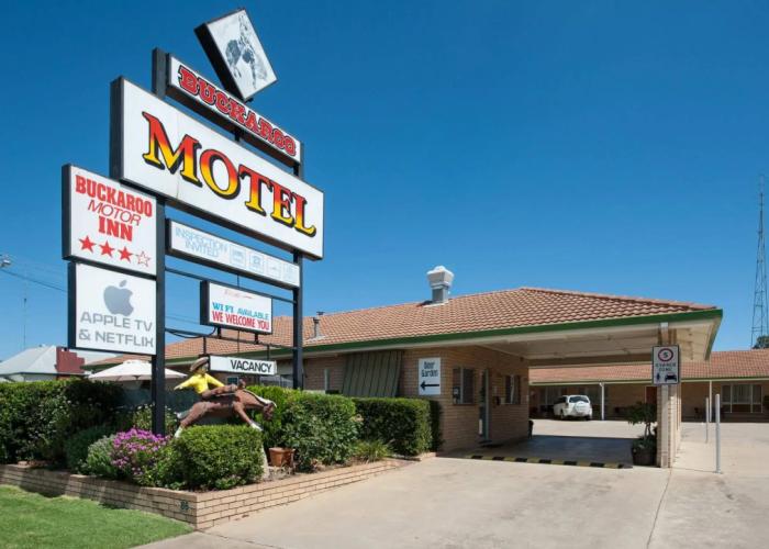 Buckaroo Motor Inn