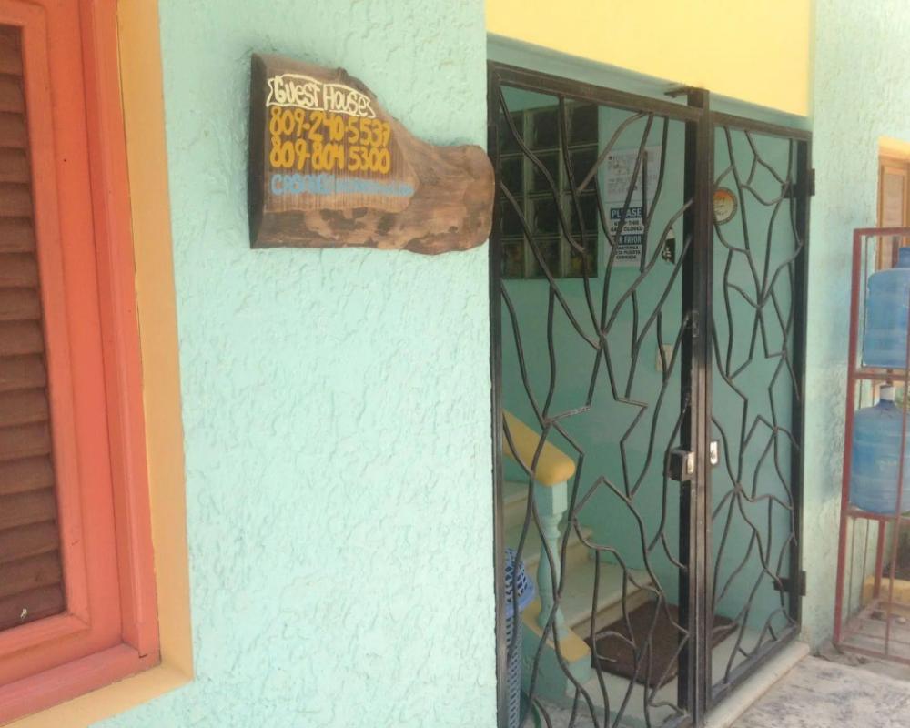 Casa Delfin Guest House