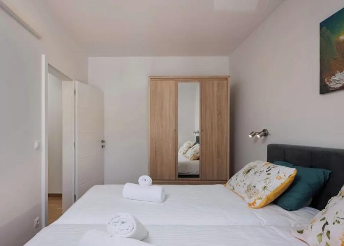Seafront Apartment Nana 2