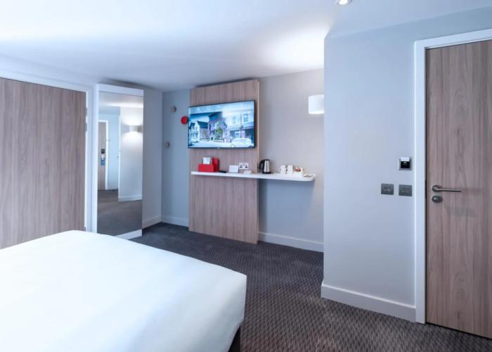 Holiday Inn Express Fleet by IHG