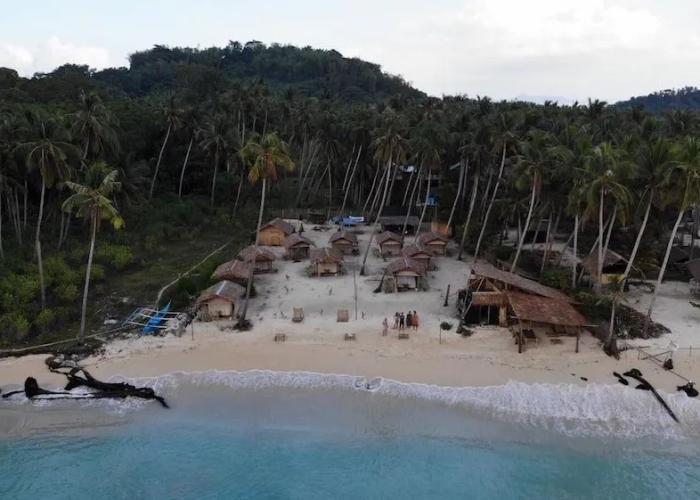 Backpackers Island Beach Camp - Adults Only