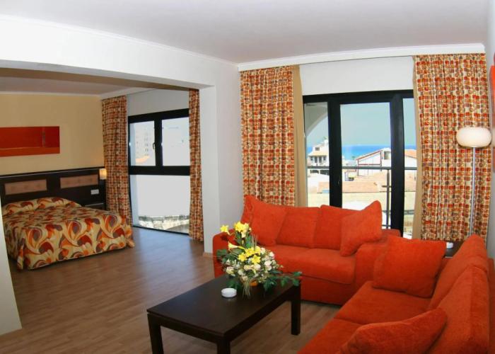 Livadhiotis City Hotel