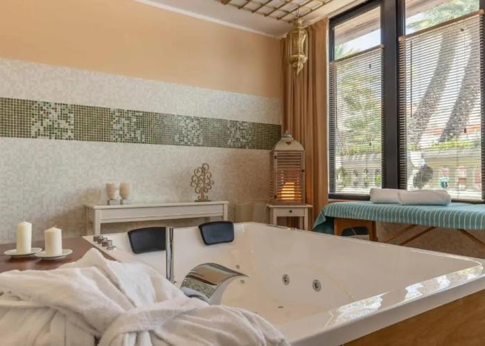 Hotel Riva Etrusca