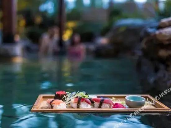 Xinyue Hot Spring Holiday Hotel