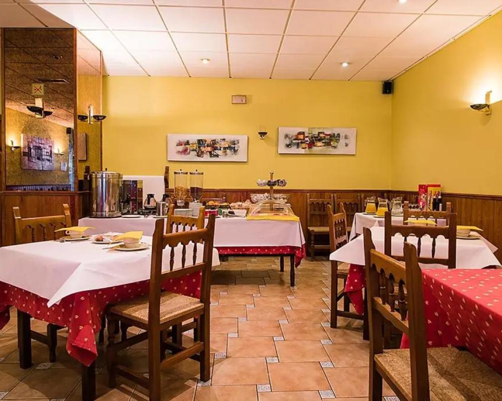 фото Hotel La Rambla