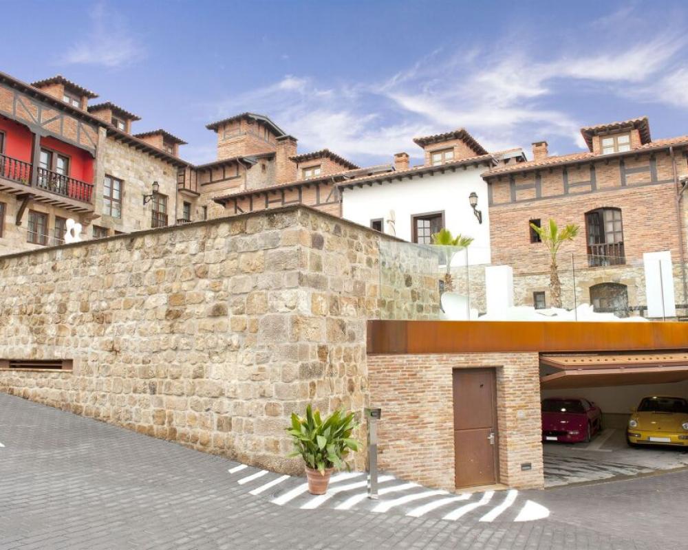 Costa Esmeralda Suites