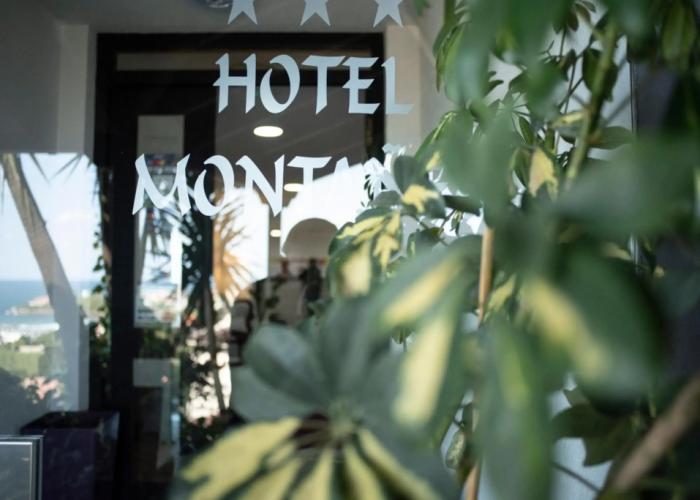 Hotel Montanes