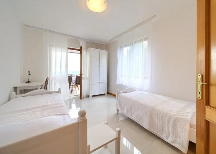 Apartments Loncar