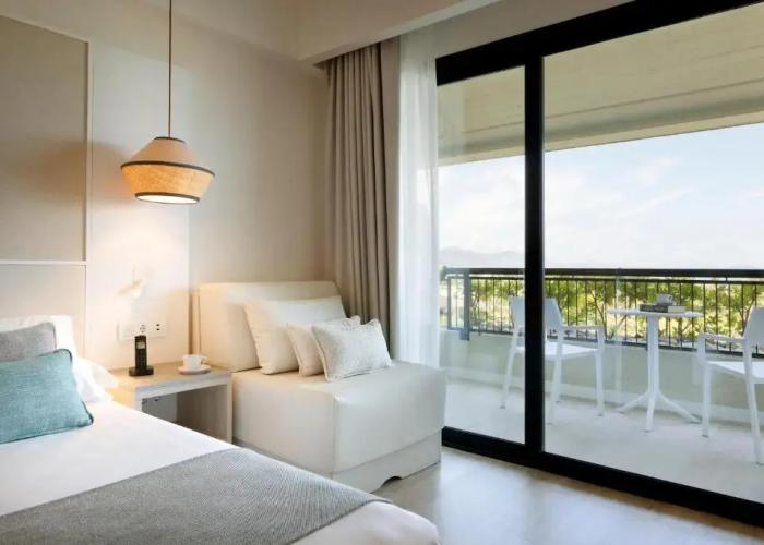 The Signature Level at Grand Palladium Sicilia Resort & Spa