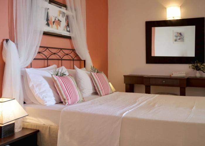 Yalis Hotel
