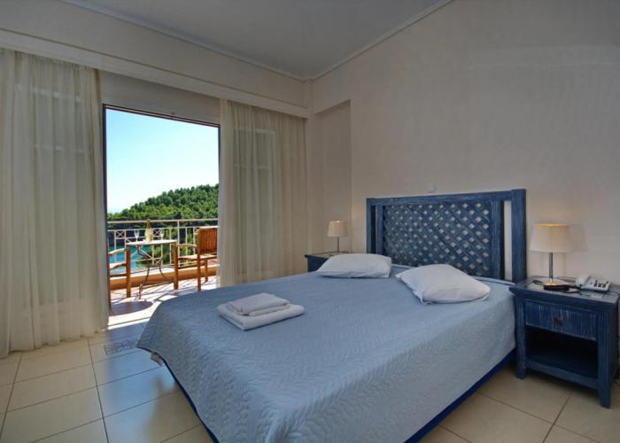 Alonissos Beach Bungalows & Suites Hotel