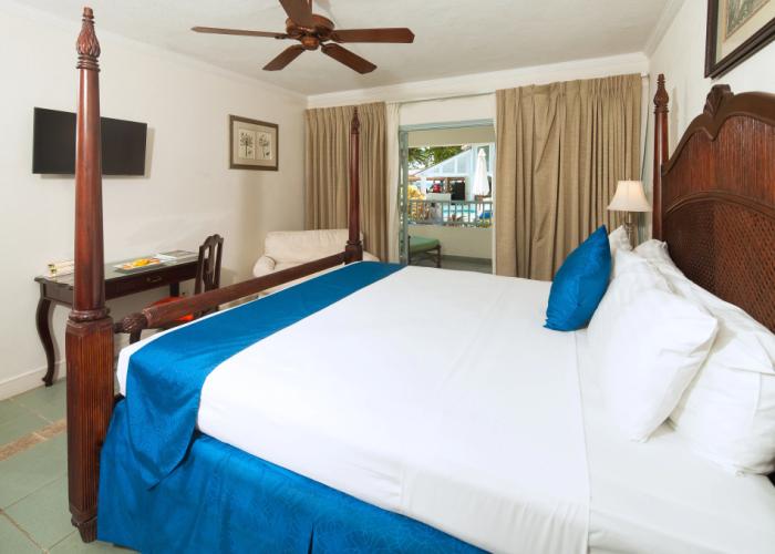 Savannah Beach Club Hotel