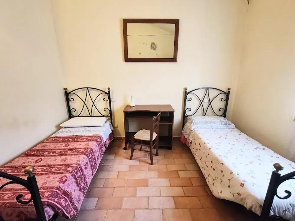 Farmhouse in Giano Dell'umbria with Hot Tub, Swimming Pool