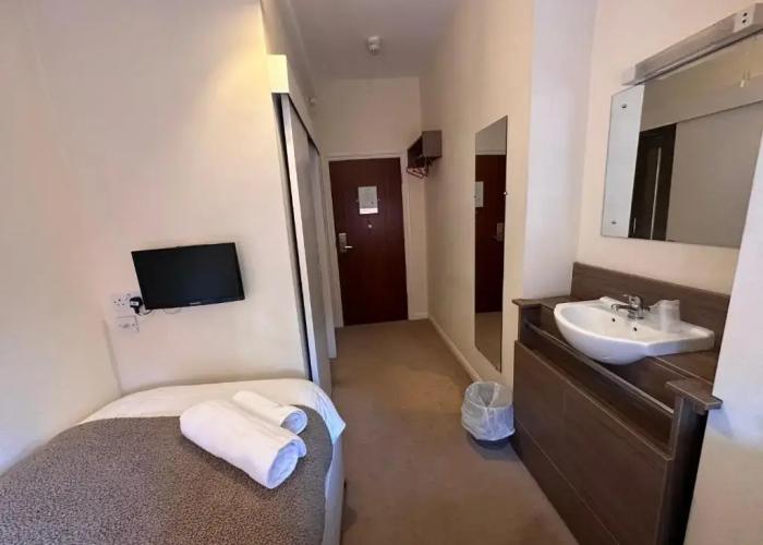 Pine Lodge Hotel & Restaurant Mansfield