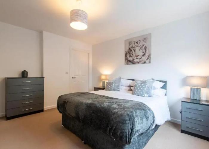 Apartment No 21