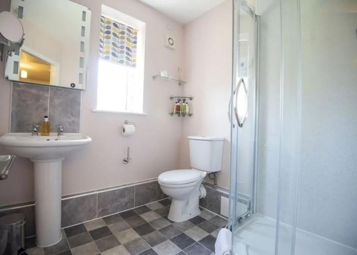 Bridleways Guesthouse & Holiday Homes