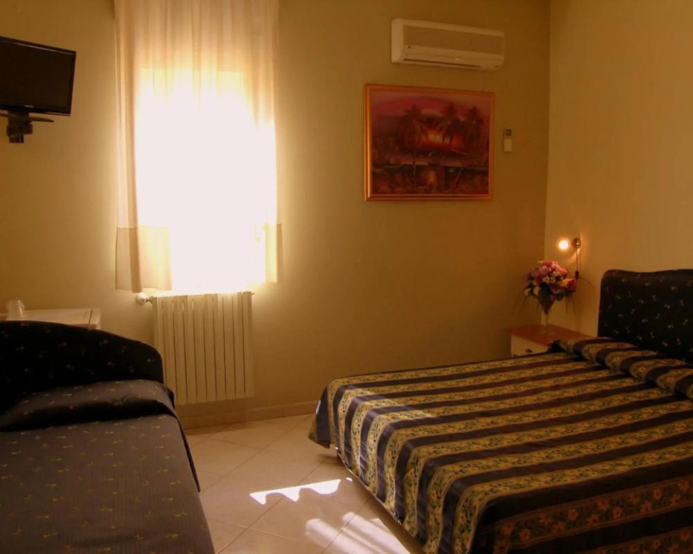фото Genius Hotel