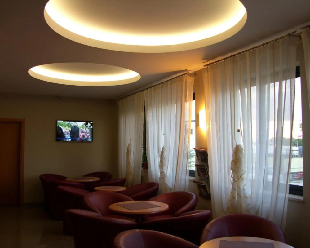 фото Genius Hotel