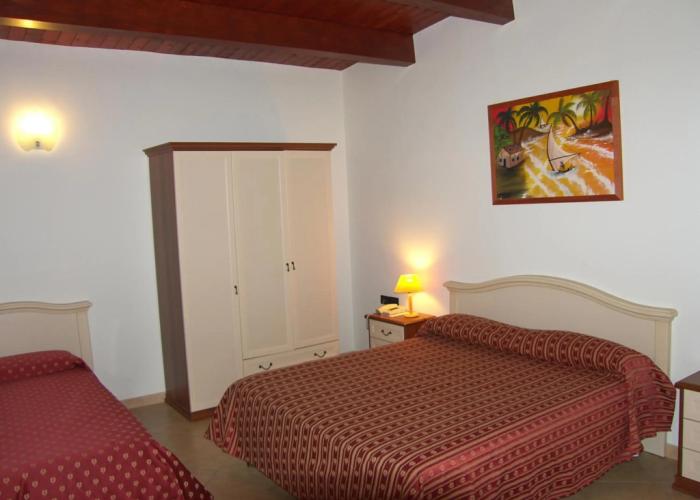 Genius Hotel