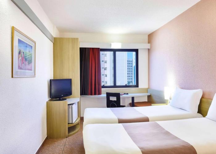 ibis Taubate