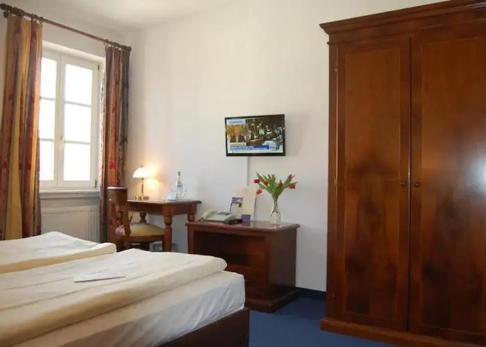 Hotel Königin Olga
