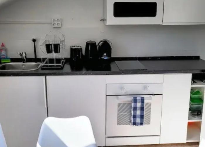 DG Links 40m 2-Zimmer Wohnung