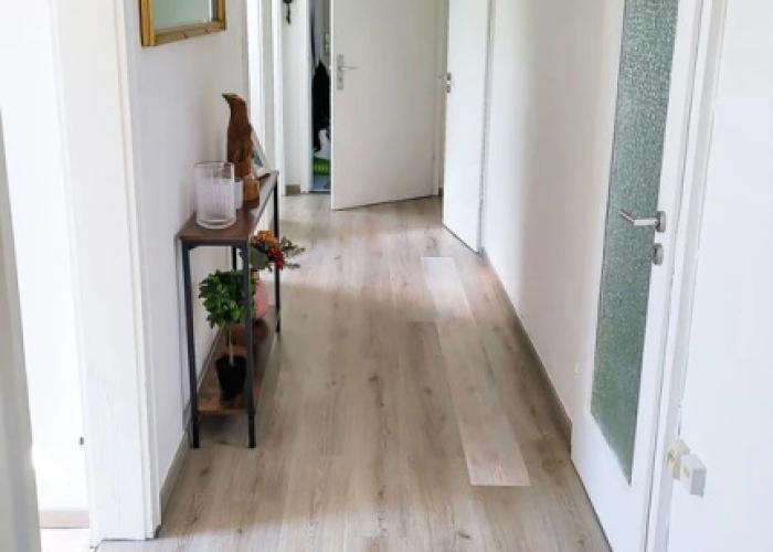 DG Links 40m 2-Zimmer Wohnung