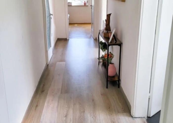 DG Rechts 40m 2-Zimmer Wohnung