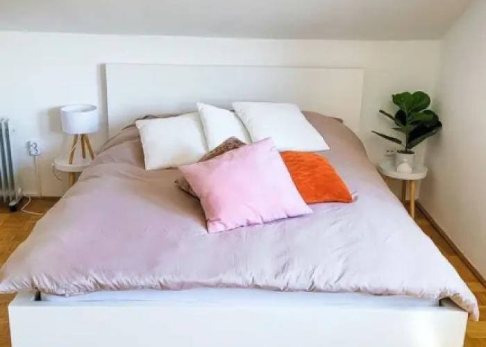 DG Rechts 40m 2-Zimmer Wohnung