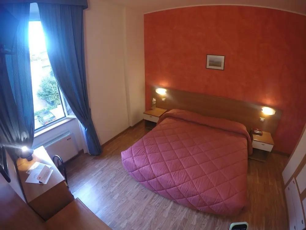 фото Hotel 2000 Fabriano