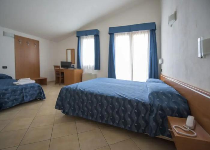 Hotel Isola Rossa