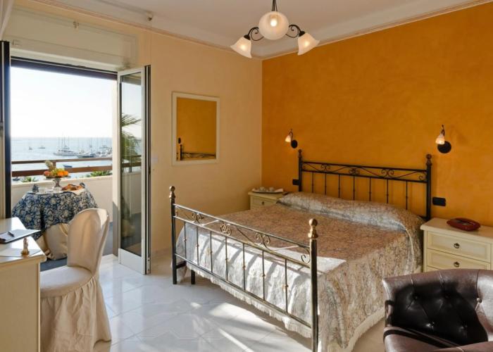 Hotel Mediterraneo
