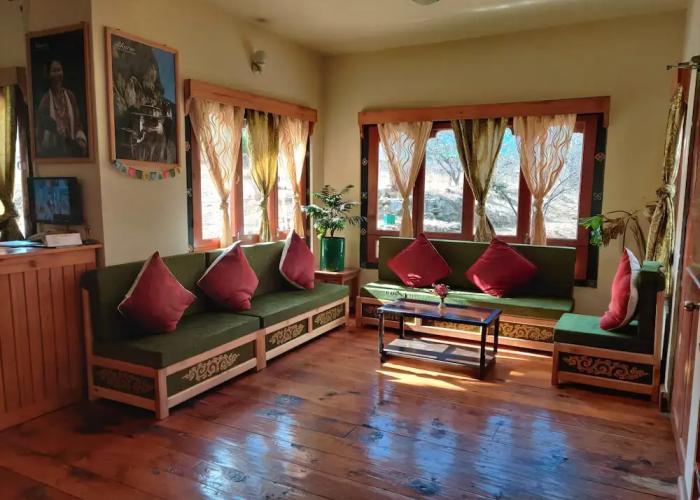 Nirvana Lodge