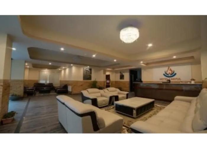 Hotel Lhayul
