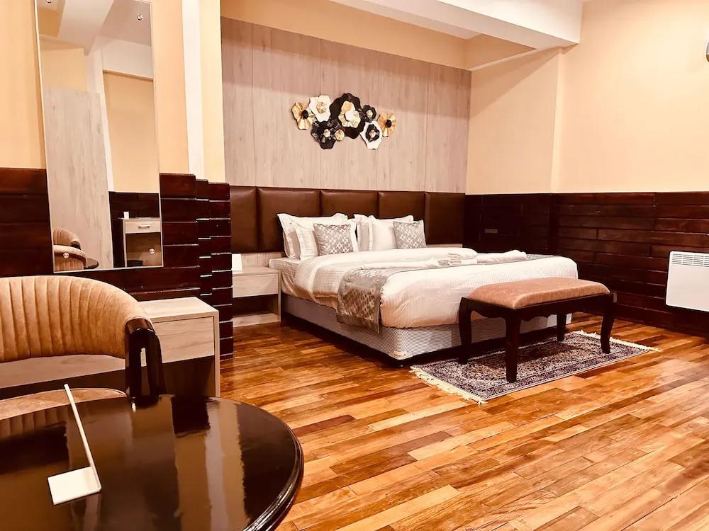 фото Silver Cloud Hotel