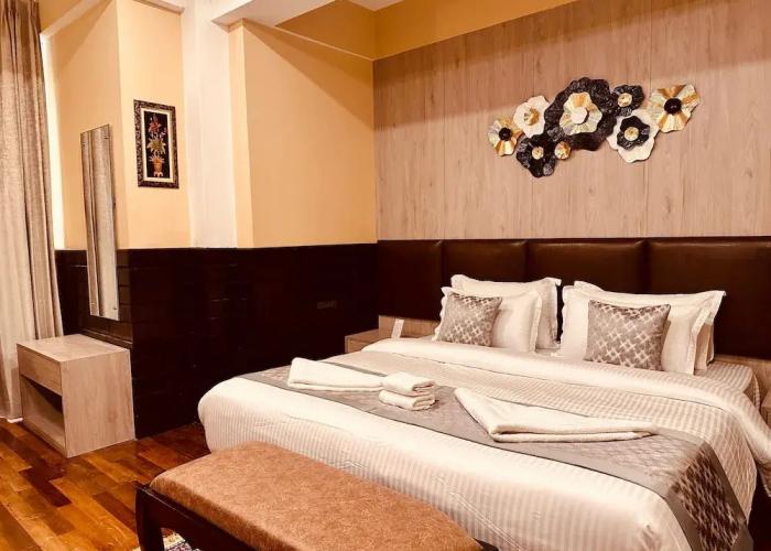 Silver Cloud Hotel