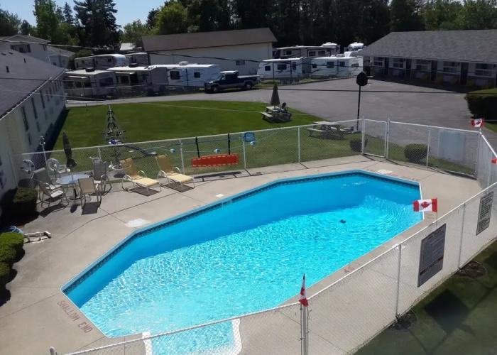 Fox Motor Inn