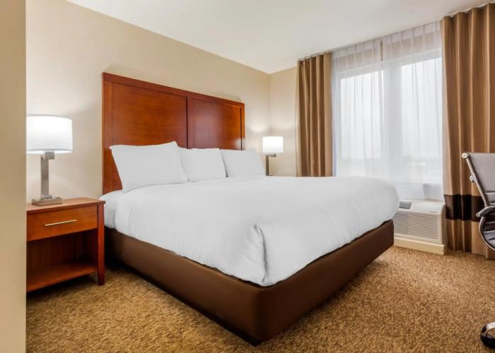 Comfort Inn & Suites