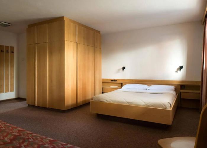 Apartments Lores