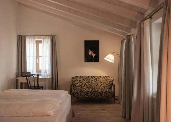 1477 Reichhalter Eat & Sleep