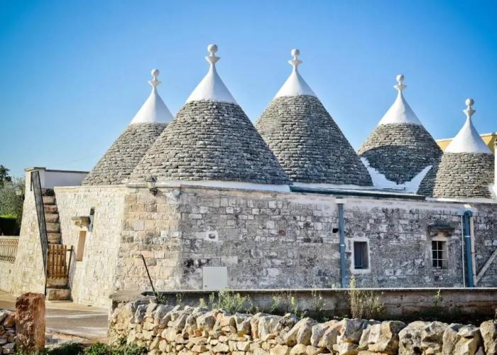 I Cinque Trulli with Swimming Pool